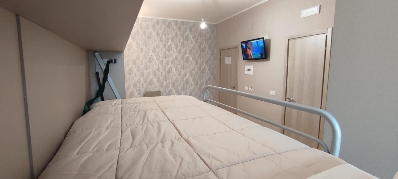 Отель Nitto House Бари Экстерьер фото